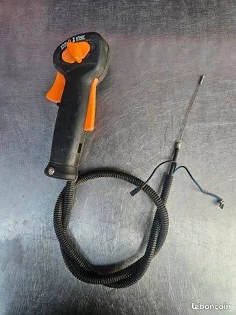 [42037901306] POIGNEE DE COMMANDE
